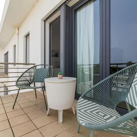 Rainbow House - Sea View & Pool & Garage & Garden & * Albufeira