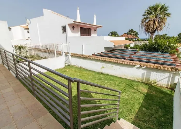 Rainbow House By Ici Algarve וילה אלבופיירה